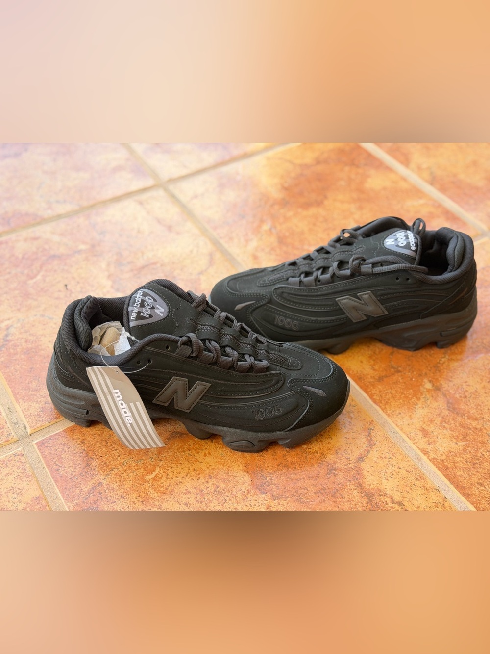Size 8.5 Men’s And Women’s 10 New Balance Men's 1000 Black Low-Top